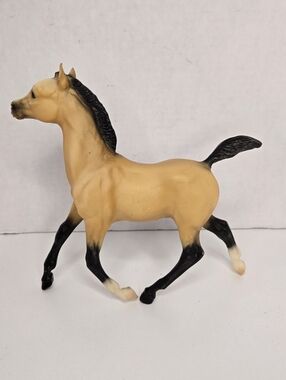 Breyer #970 Korinth Buckskin Running Foal, 1996-97